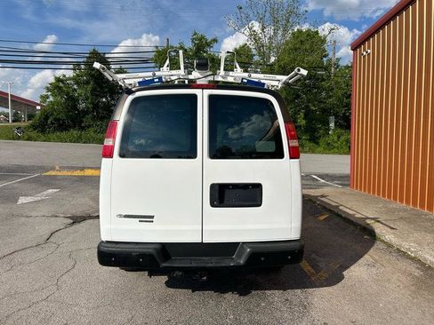 Used 2015 Chevrolet Express 2500 RWD image 7