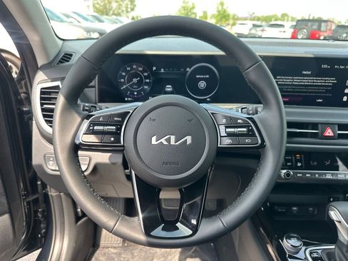 New 2026 Kia Seltos EX FWD image 17