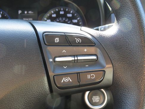 Used 2023 Hyundai Kona SEL FWD image 22