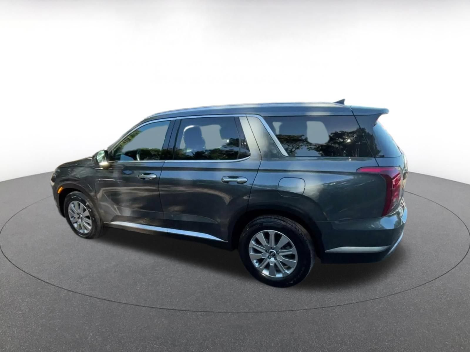 Used 2025 Hyundai Palisade SEL FWD image 9