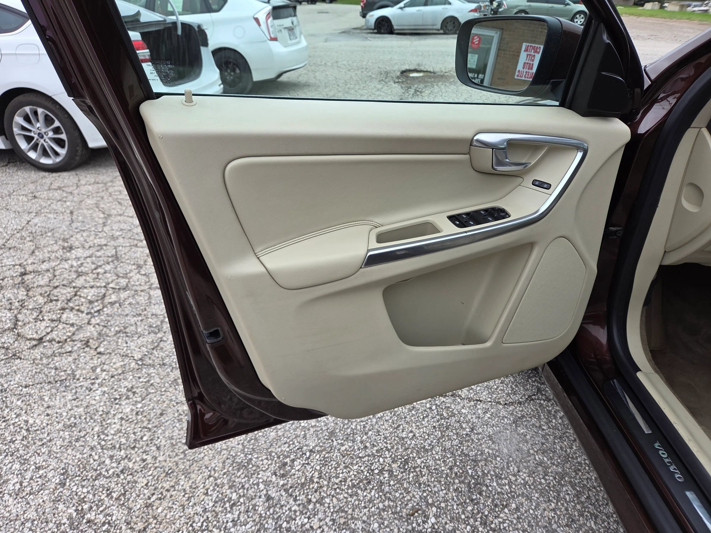 Used 2015 Volvo XC60 T6 Premier Plus AWD/4WD image 12