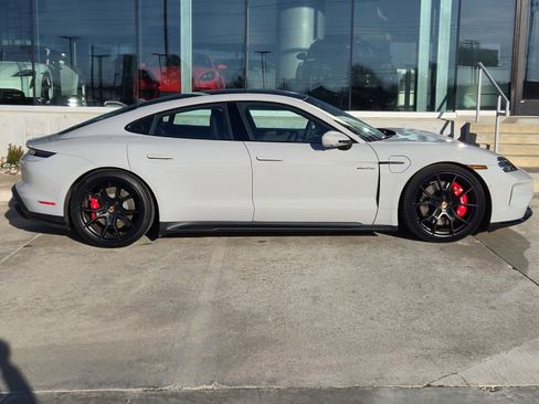 New 2025 Porsche Taycan GTS AWD/4WD image 8