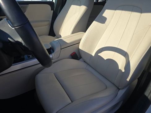 Certified 2023 Mercedes-Benz GLB 250 4MATIC image 24