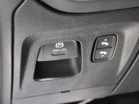 Used 2023 RAM 1500 Limited image 19