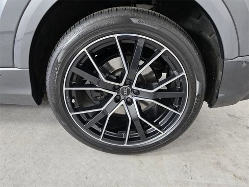 Used 2021 Audi SQ8 Premium Plus w/ SQ8 Black Optic Package image 17