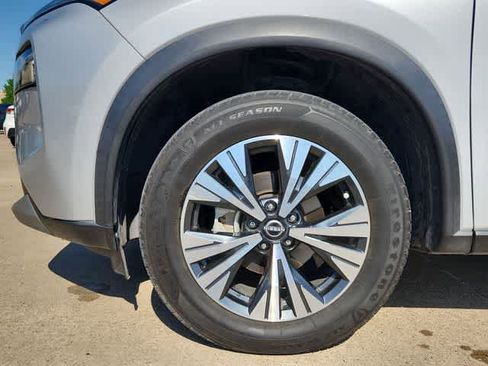Used 2023 Nissan Rogue SV AWD/4WD image 12