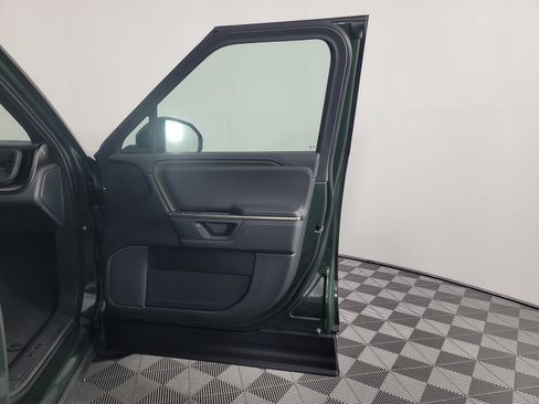 Used 2025 Rivian R1S Adventure AWD/4WD image 18