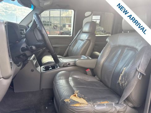 Used 2002 Chevrolet Silverado 2500 LT w/ Off-Road Skid Plate Pkg AWD/4WD image 16