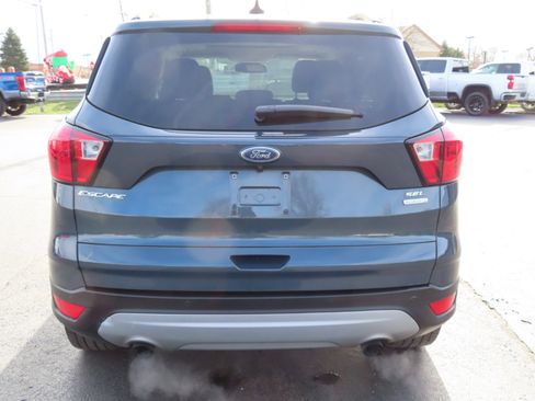 Used 2019 Ford Escape SEL image 5