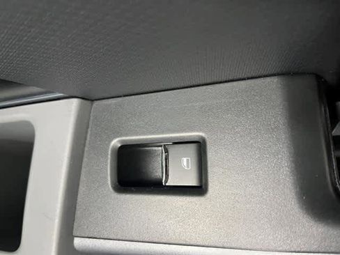 Used 2022 Ford F150 XLT w/ Equipment Group 302A High image 38