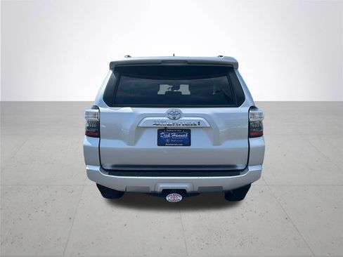 Used 2024 Toyota 4Runner SR5 Premium w/ Moonroof Package AWD/4WD image 8