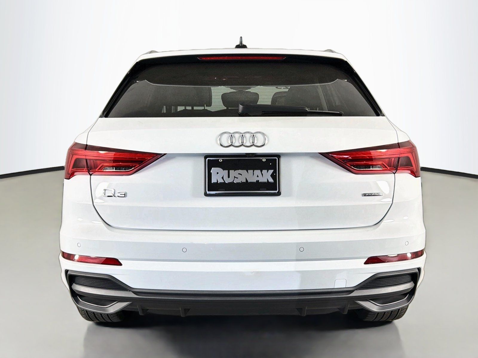 Used 2023 Audi Q3 2.0T Premium Plus w/ Premium Plus Package AWD/4WD image 6