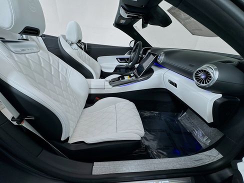 New 2025 Mercedes-Benz SL 63 AMG S e Performance 4MATIC image 26