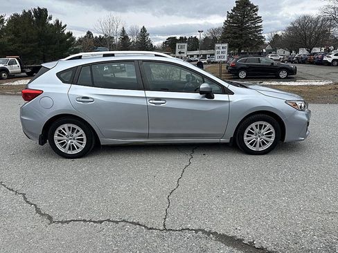 Used 2017 Subaru Impreza 2.0i Premium image 6