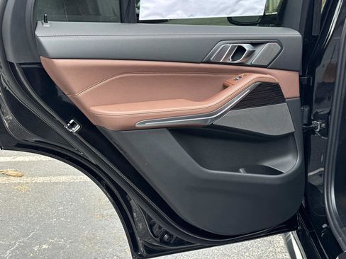 New 2026 BMW X5 xDrive40i w/ M Sport Package image 14