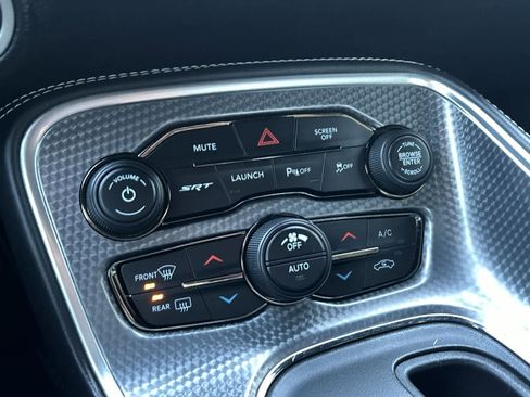 Used 2019 Dodge Challenger SRT Hellcat image 23