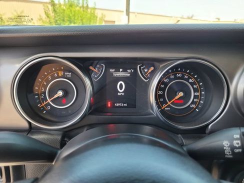 Used 2022 Jeep Wrangler Unlimited Sport AWD/4WD image 24