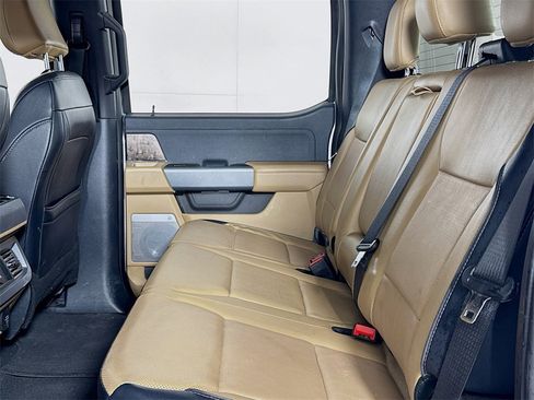 Used 2024 Ford F350 Lariat w/ Sport Appearance Package image 13