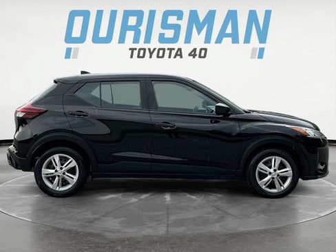 Used 2024 Nissan Kicks S FWD image 8