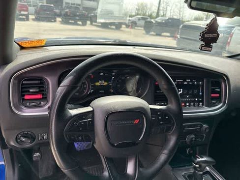 Used 2018 Dodge Charger SXT Plus w/ Blacktop Package image 6