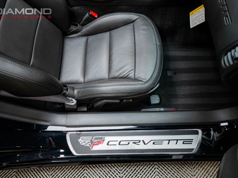 Used 2013 Chevrolet Corvette 427 w/ Z06 Carbon Fiber Package image 73