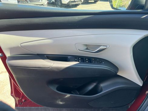 Used 2025 Hyundai Tucson SEL image 18