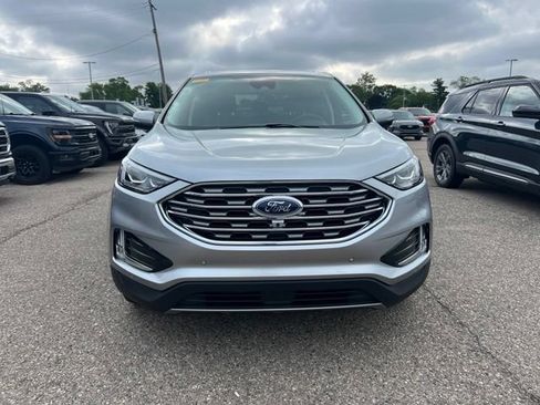 Certified 2023 Ford Edge Titanium w/ Equipment Group 301A AWD/4WD image 2