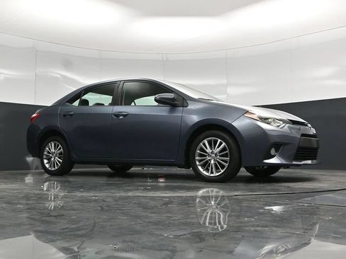 Used 2014 Toyota Corolla LE FWD image 46
