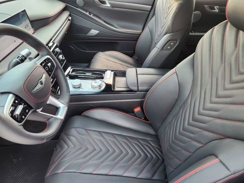 Used 2025 Genesis G80 2.5T Sport Prestige image 9