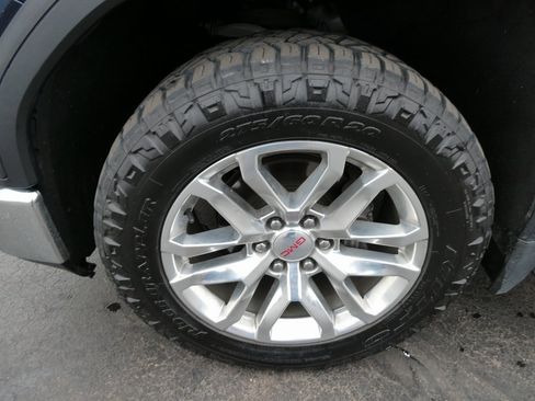 Certified 2022 GMC Sierra 1500 SLT w/ SLT Premium Plus Package image 12