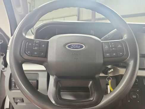 Used 2023 Ford F250 XL w/ STX Appearance Package AWD/4WD image 22