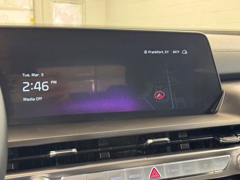 Used 2025 Kia Telluride S image 38