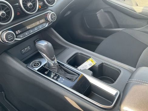 Used 2020 Nissan Sentra SV image 23