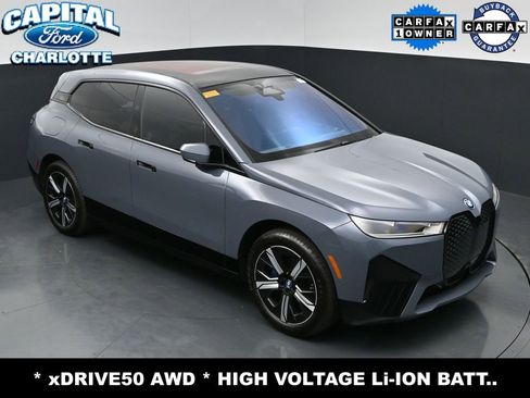Used 2023 BMW iX xDrive50 w/ Sport Package AWD/4WD image 27