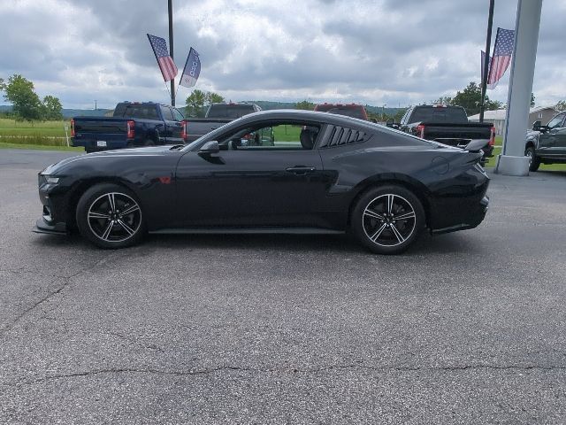 Used 2024 Ford Mustang Coupe RWD image 23