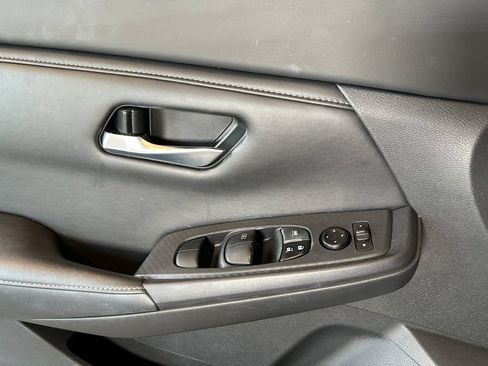 Used 2023 Nissan Sentra SV w/ All-Weather Package FWD image 19