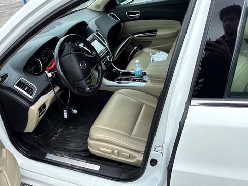 Used 2020 Acura TLX FWD image 4