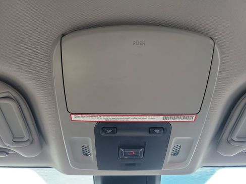 Used 2021 Toyota Camry SE image 26