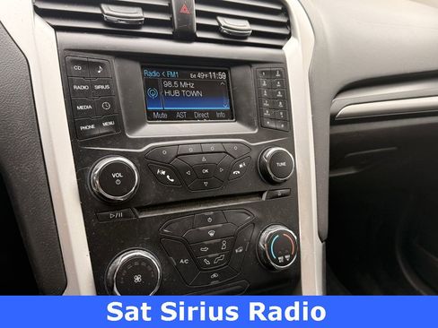 Used 2014 Ford Fusion SE image 26