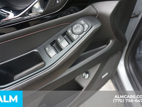Used 2023 Chevrolet Traverse RS w/ LPO, Floor Liner Package FWD image 51