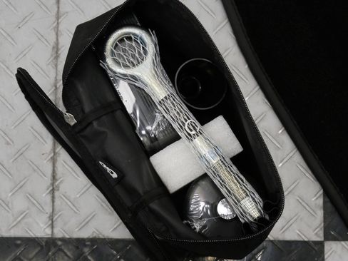 Used 2020 Aston Martin DB11 Volante image 40