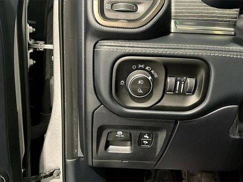 Used 2020 RAM 1500 Limited w/ Advanced Safety Group image 17