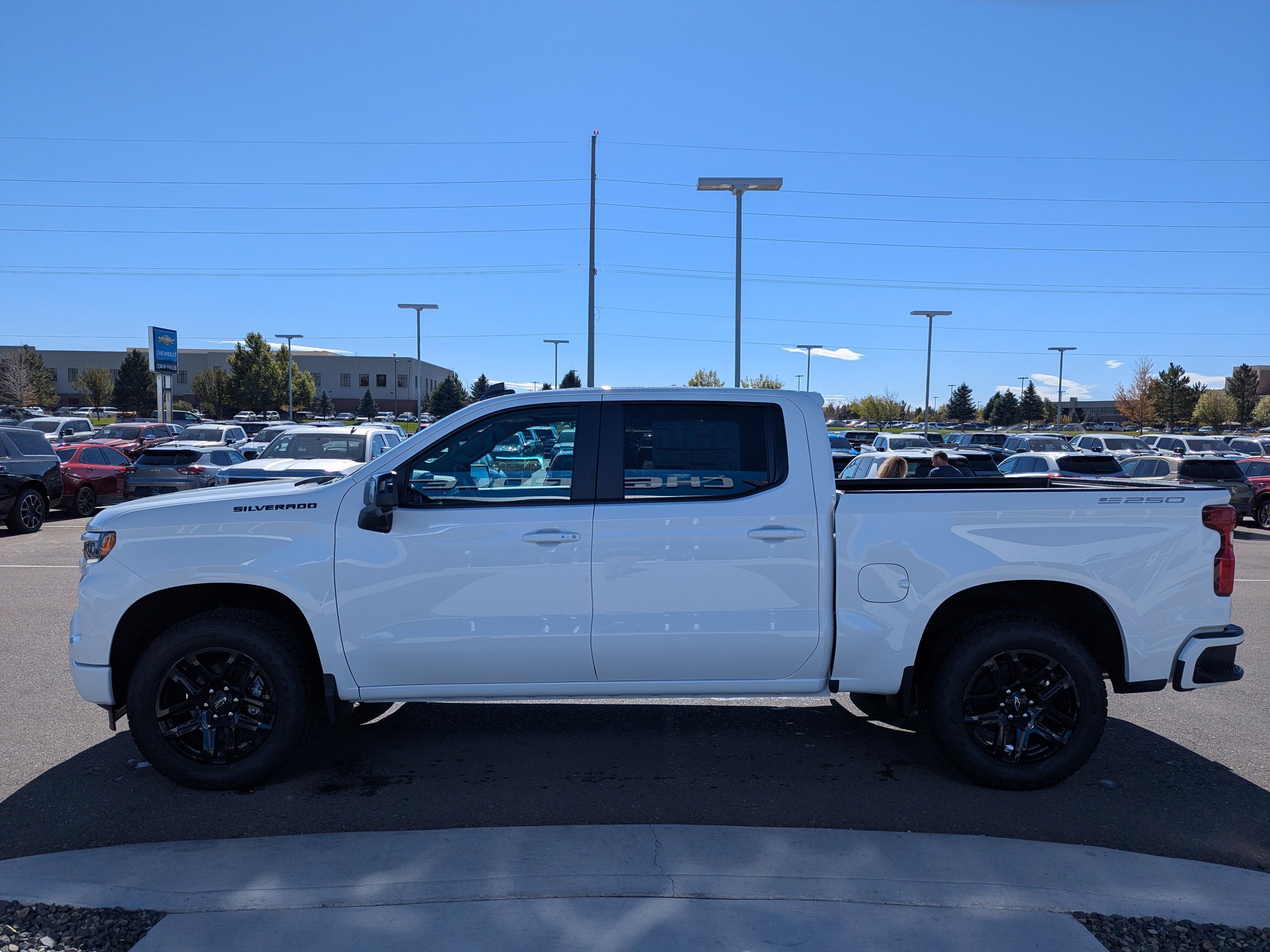 New 2026 Chevrolet Silverado 1500 RST AWD/4WD image 8