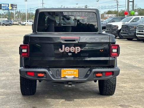 Used 2024 Jeep Gladiator Mojave w/ Technology Group image 6