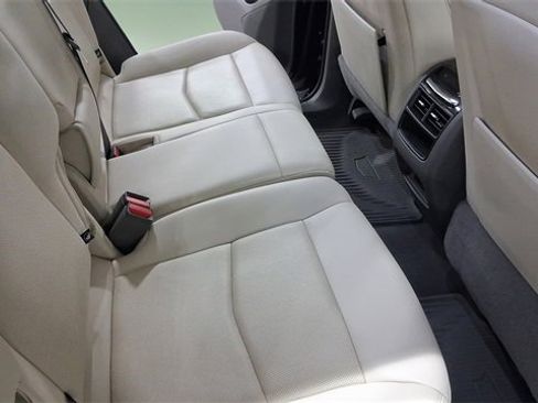 Used 2021 Cadillac XT5 Premium Luxury image 15