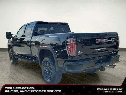 Used 2025 GMC Sierra 2500 AT4 w/ AT4 Premium Plus Package AWD/4WD image 5