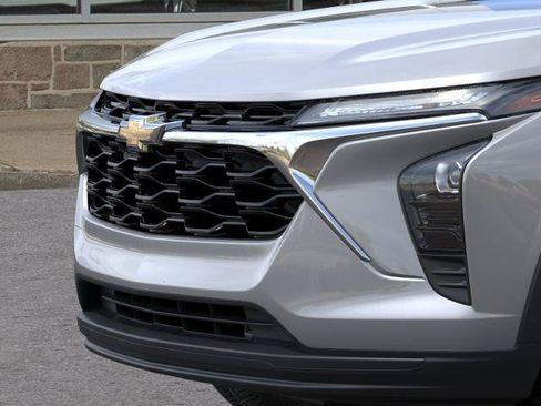 New 2026 Chevrolet Trax LS w/ LS Convenience Package FWD image 37
