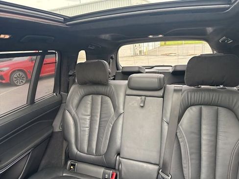 Used 2019 BMW X7 xDrive50i w/ M Sport Package image 23