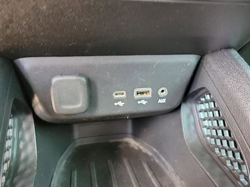 Used 2021 Chevrolet TrailBlazer LT FWD image 14