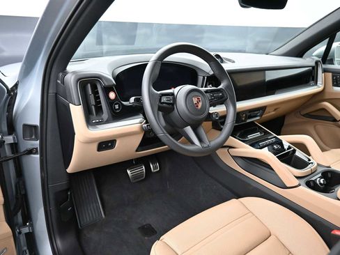 New 2026 Porsche Cayenne E-Hybrid image 4